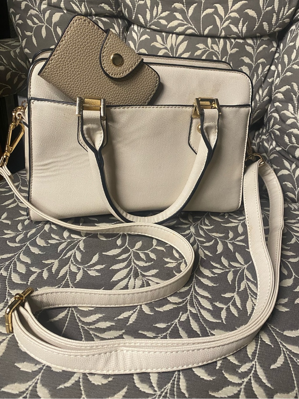 NO Brand crossbody purse tan gold trim with small new wallet